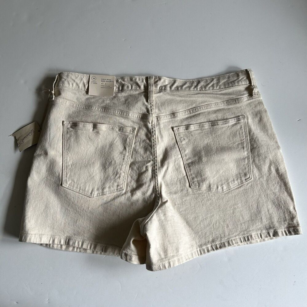 Universal Thread‎ High-Rise Midi Jean Shorts Ecru NWT Women’s Size 16 - Picture 4 of 11